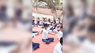 कलाई से दर्दों को दूर करें ।#yoga #health #viral #bodybuilding #kishanganj