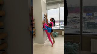 @Natalia.Dmitrieva #gymnast #flexibility #split #tiktok #gym #stretching #reels #viral #shorts