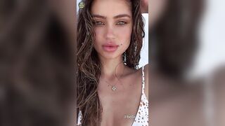 Belle Lucia - Modelo de bikinis | Biografía, estilo de vida | Bikini Model