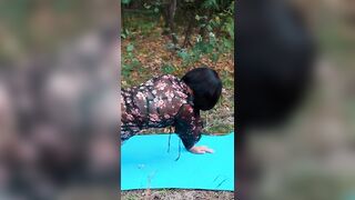 Yoga in nature from Evelina in a black dress #yoga