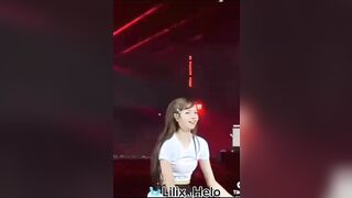 losa konserde annesinin oldugunu unutup twerk atiyor #keşfetbeniöneçıkar #keşfet #blackpink #lisa