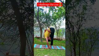 Try to touch your head with your knees ????????#challenge #deepyoga101 #motivation #yoga #love #yogashorts