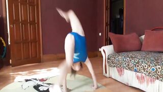 Girl Gymnast Victoria - shows Stretching and Flexibility to music /15.07.2023/