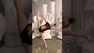 #gymnast #flexibility #stretching #reels #split #tiktok #gym #viral #tiktokvideo #trending #shorts