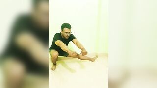Stretching #youtubeshorts #workout #trending #viral #homeworkout #stretching #sushantokumargupta