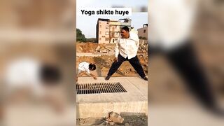 yoga Sikhte huye ????#short #shorts #viral