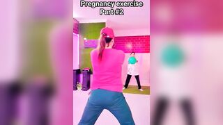 Pregnancy exercise/Gulabi saree #wow #ytshorts #pritimaam #yoga #pregnancy #workout #trending#pahadi