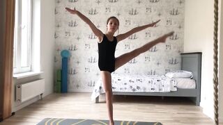 Girl Gymnast Varya????‍♂️Home Lesson on Flexibility and Stretching /07.12.2023/