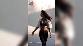 Bianca Richards - Fotos en bikini | Bikini Model