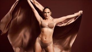 Jennifer Lopez For Intimissimi Lingerie (2024)