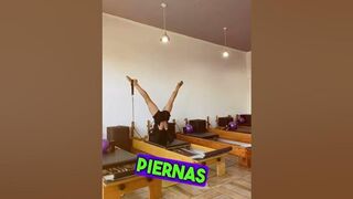 “La Vela” secuencia donde fusiono el Método Pilates y Stretching.