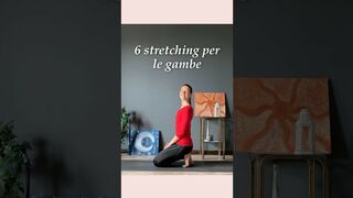 Stretching per le gambe #yoga #yogainspiration #stretching #legstretch #selfcare #shorts