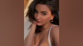 butiful girl ???? sexey lokesh ❤️ cutiebutiful girl dancing in bikini ???????? sexey Lage white bikini????