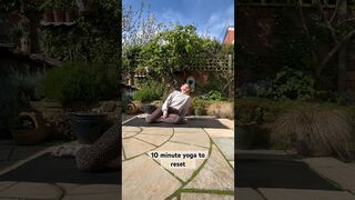 Yoga to ✨reset✨ Tap to practise with me! #yoga #yogateacher #yogaathome #youtubeshorts #shorts