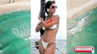 Jamie Lee Curtis Most Amazing Bikini Pics