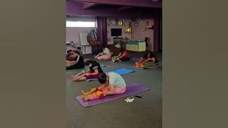 #stretching #abdomen #yogaclasess #yogaworkout