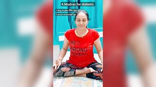 Cantrolled diabetes with this mudra#yoga mudra #treding #shortvideo #viral