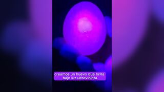 Un huevo fluorescente y flexible: Cómo hacerlo