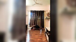 ????????Morning yoga pose????????fit hai to hit hai????????#trending #stretch #shortsfeed #stretching #trend