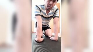 Wrist stretching #exercises #todaysworkout#shorts #wrists #stretching #mobility #doit #shortsvideo