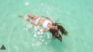 Catch the Heatwave:Bikini Modeling Extravaganza with Dua Lipa's 'Illusion'| Bikinis Modeling-Alexara