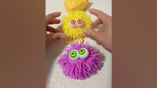 weee squishy toys stretching #viral #funnyshorts #stretching #toys #squishy #fidget #trending #short