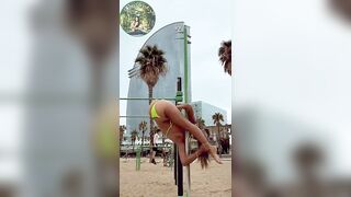 Flexible Yoga Stretching & Gymnastics on The Beach #shorts