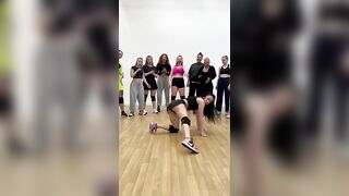 BEST TWERK ROUTINE EVER ???????????? choreographey by Lauren Halil #twerkclass #twerkteacher #laurenhalil