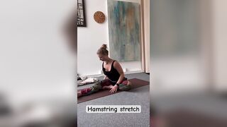 Hamstring stretch #yogaflow #stretching #yogapractice #hamstringstretches