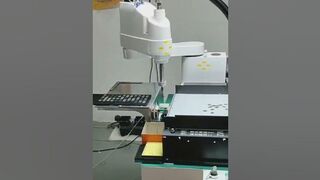 柔性 CCD視覺SCSAR機械手擺盤上料機Flexible CCD vision SCSAR manipulator swing plate loading machine