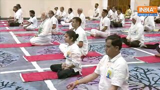 International Yoga Day 2024 | PM Modi ने दिया 'Yoga For Self And Society' का संदेश