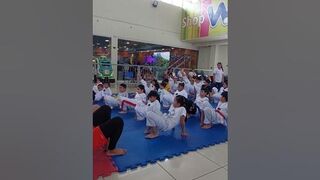 TAEKWONDO STRETCHING AND FLEXIBILITY TRAINING #taekwondotraining #taekwondo #stretching