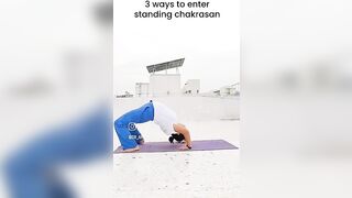 3 ways to do standing chakrasan #ytshorts #yoga #chakrasana #backbend