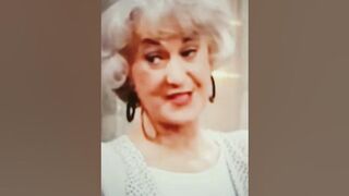 BLANCHE, HONEY I'V BEEN STRETCHING THIS BODY FOR YEARS????????FUNNY #GOLDEN GIRLS