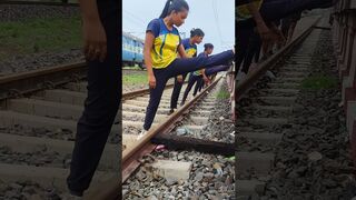 leg Stretching exercise #viral #streching #shorts #reels #biharpolice #rpf #reels #youtubeshorts