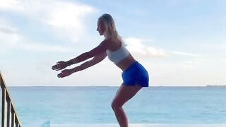 Balancing & Stretching Yoga A more tricky yoga flow today! the best yoga content ???? At Home Dress