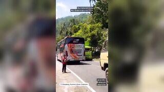 Miyor holiday n miyor flexible????# #busmania #pecintabis #bislover #bis #bismania #pariwisata #fyp