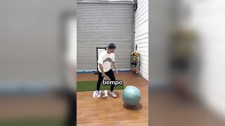 Cuantas Infladas Necesita Una Pelota De Yoga Para Que Explote? ????