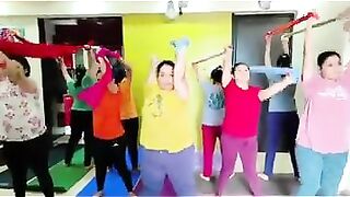 group #stretching with dupatta #yoga #gulabisharara #workout #shorts #ytshortsvideo #nepalisong