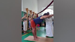 Forward bending technique by Dr.Ramesh Shetty Yogasana #yoga #yogaasana