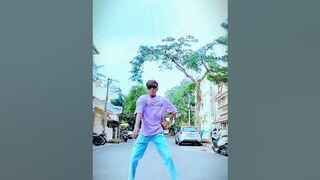 #video Purab Jha pahan ke Chali bikini bhojpuri hit song