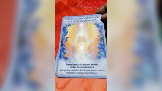 Feliz 2025 Cuarzo Transparent. #almasenelcaminodelautoconocimiento #amoruniversal #tarot