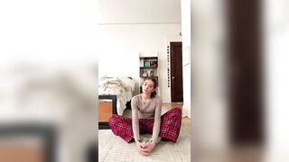 Am I flexible? #shortvideos #subscribe #viralvideos #fypviralシ