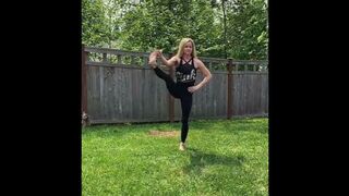 Balance .. #yoga #fitness #viral #video #shortvideo #shorts horts