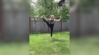 Balance .. #yoga #fitness #viral #video #shortvideo #shorts horts