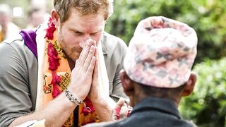 3 Minutes Everyday | Try This With Your Hands | Sadhguru On Meditation | Yoga