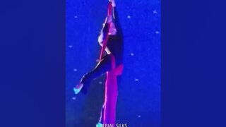 AERIAL SILKS BODY FLEXIBLE ACROBATIC FITNESS #SHORTS BF CHANNEL #FITNESS #AERIALSILKS #SATISFYING