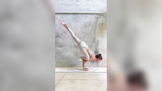 yoga flow contortion, YOGA and CONTORTION Training ~ Splits for Stretching and Flexibility at home.