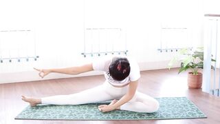 Yoga Leg stretching | EP00107