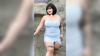 Selena Gonzalez | American Plus Size Fashion Model | Wiki & Biography